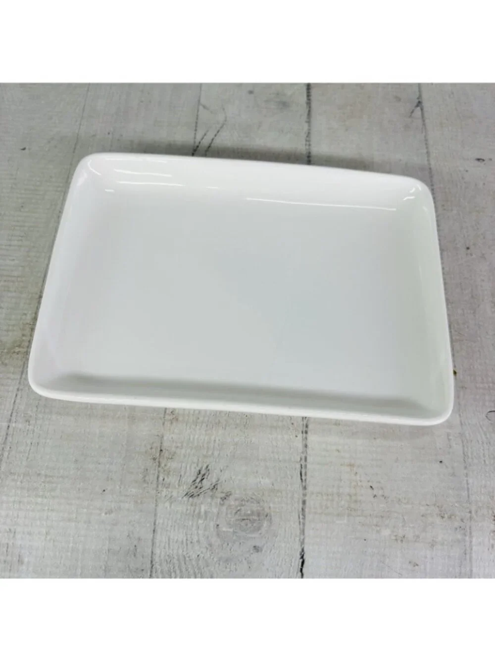Dowan White Bone China Farmhouse Wooden Handle 2 Stick Lidded Butter Cheese Dish